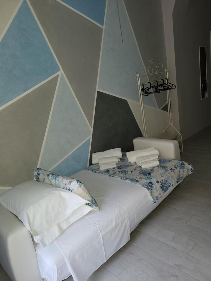 Casa Vacanze Manthy Posizione Centrale Bari Exteriör bild