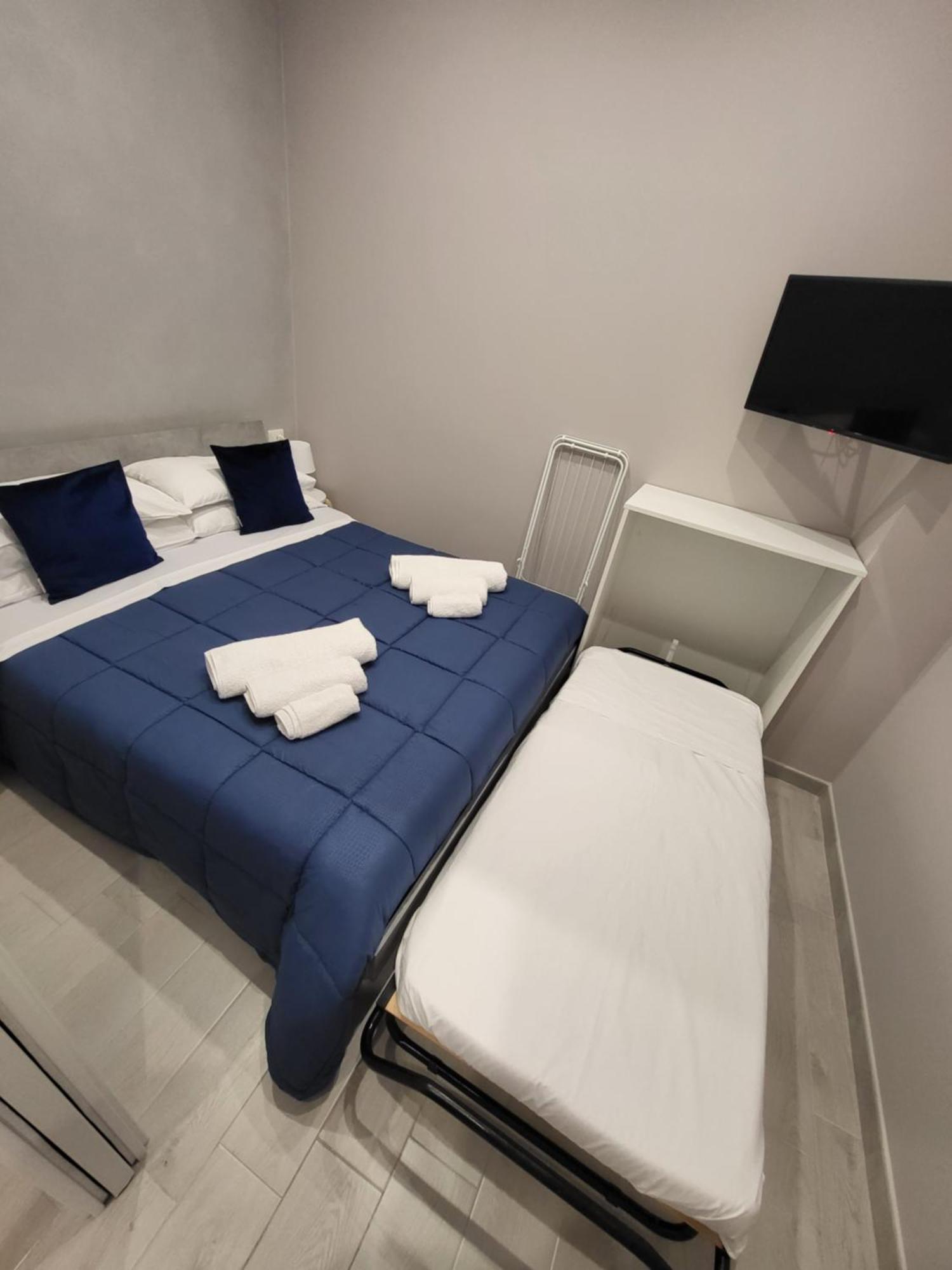 Casa Vacanze Manthy Posizione Centrale Bari Exteriör bild
