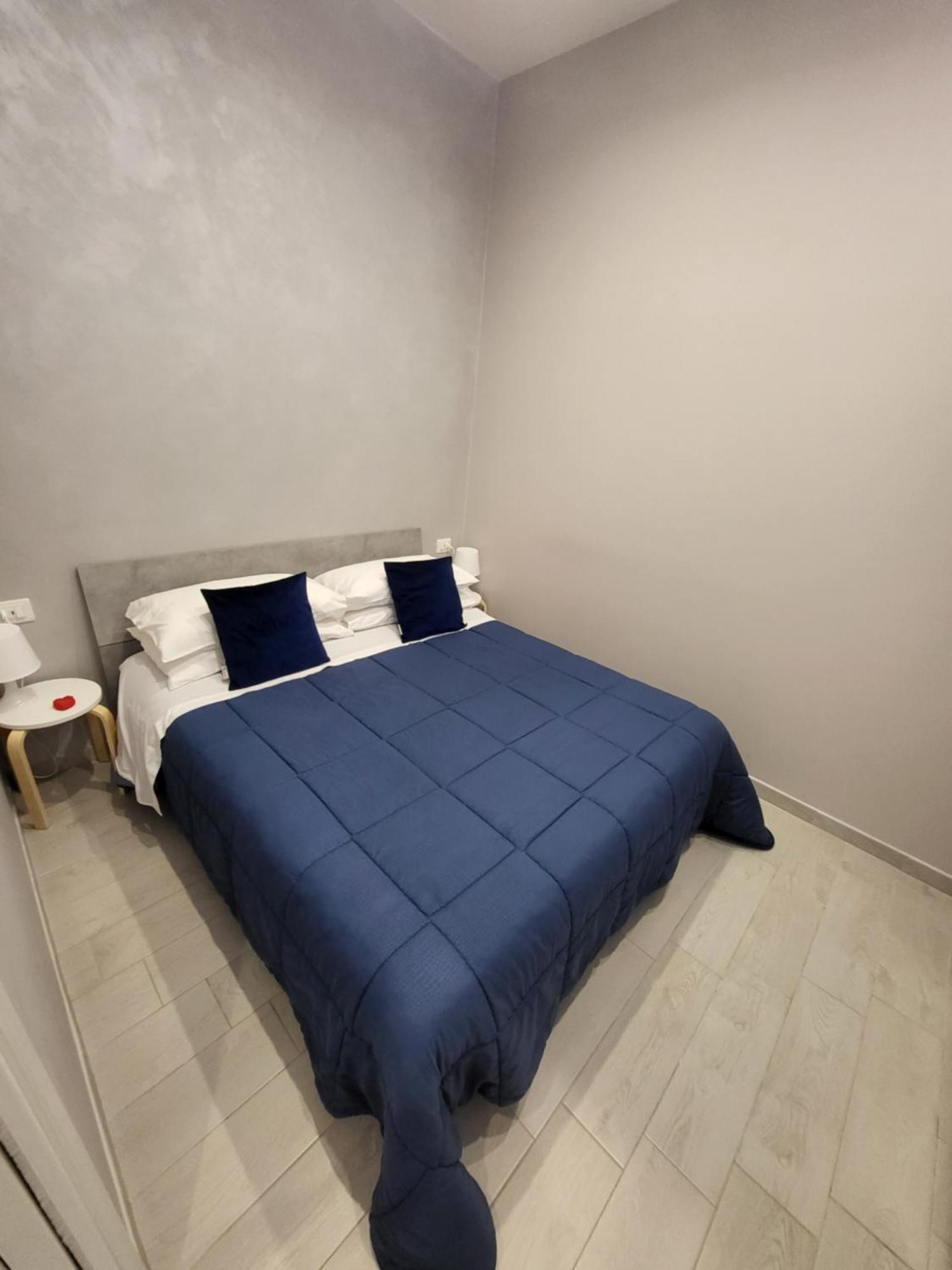 Casa Vacanze Manthy Posizione Centrale Bari Exteriör bild